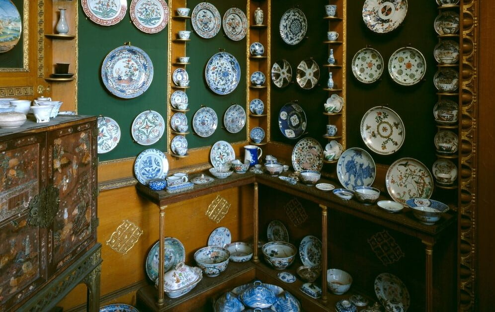 Beyond the Borders Asian Ceramics in the National Trust for Scotland